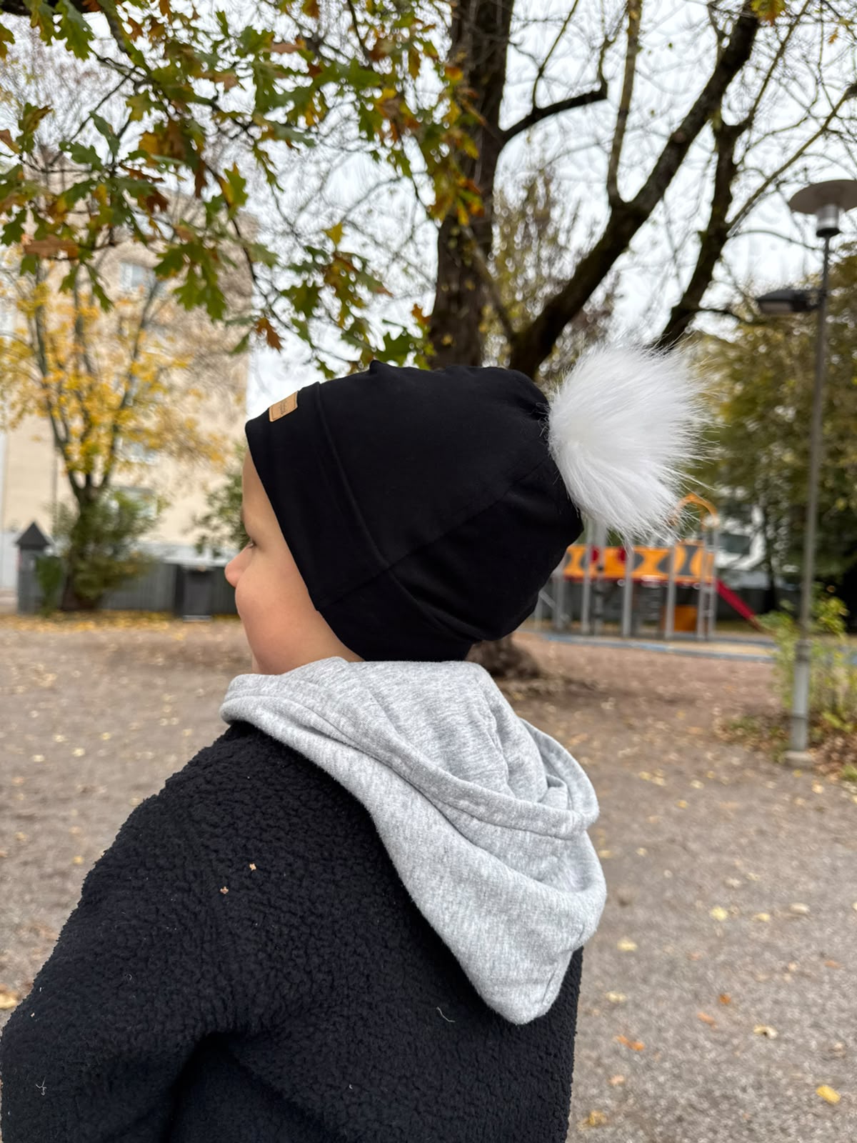 Luomupuuvilla tupsullinen trikoopipo